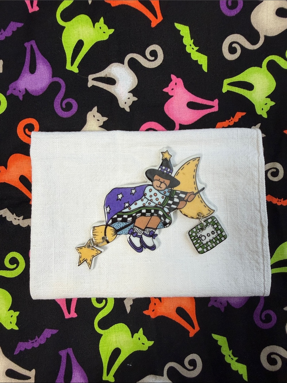 VTG 90s Debbie Mumm Sakura Ceramic Halloween Pin WitchBear Moon Boo Dangle Broom